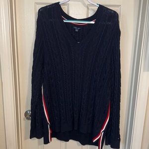NWT - Tommy Hilfiger Cable knit v-neck sweater navy